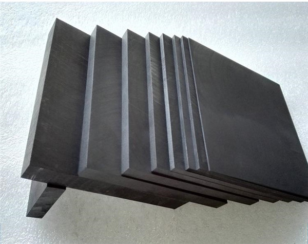 石墨板出現(xiàn)裂紋是什么情況？石墨板廠(chǎng)家河南華旭石墨模具有限公司告訴你答案